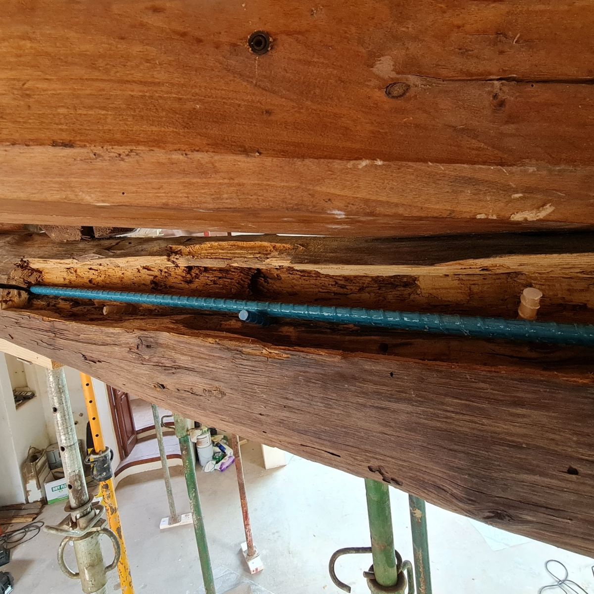 Connectors i armat de rodons de fibra de vidre