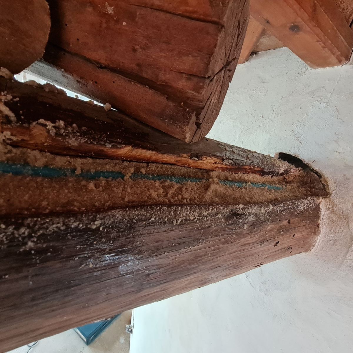 Reblert amb morter epoxi de l'interior de la jàssera